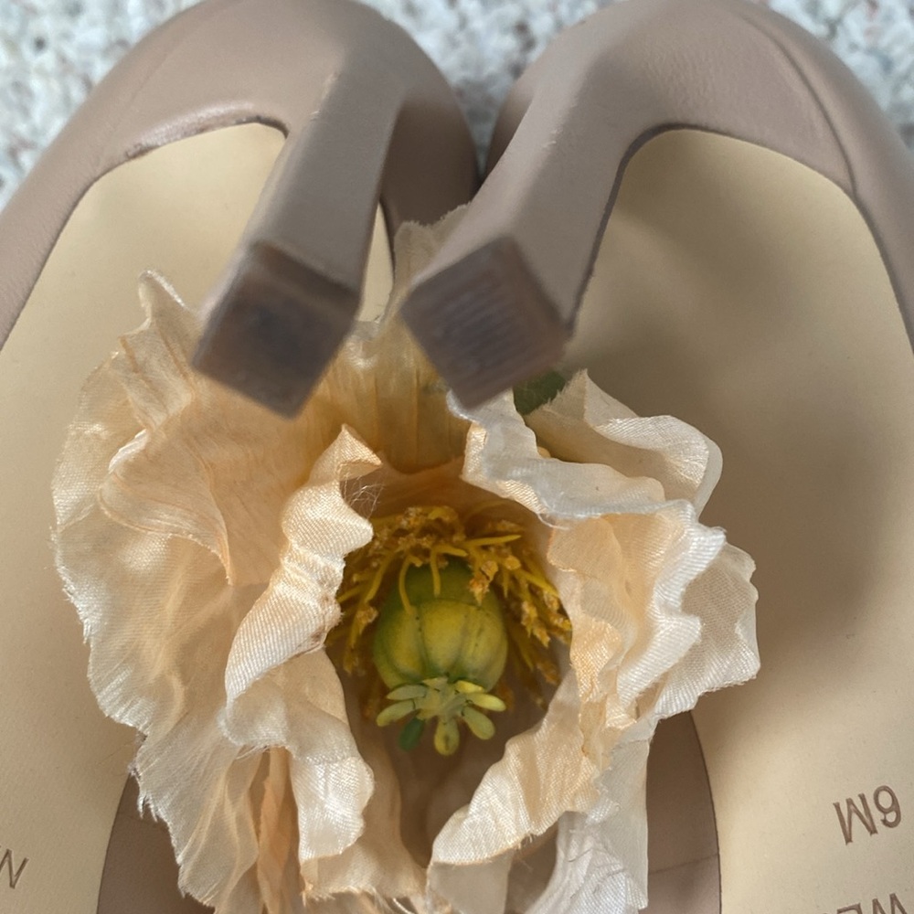 Nine West Natural Tatiana' Pointy Toe Pump size 6M - Picture 5 of 10